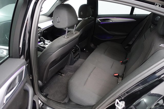 BMW 520 10