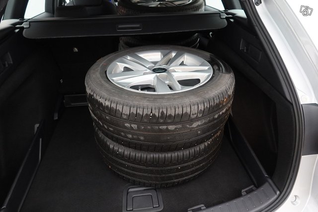 Toyota Corolla 13
