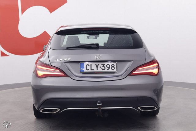 Mercedes-Benz CLA 4