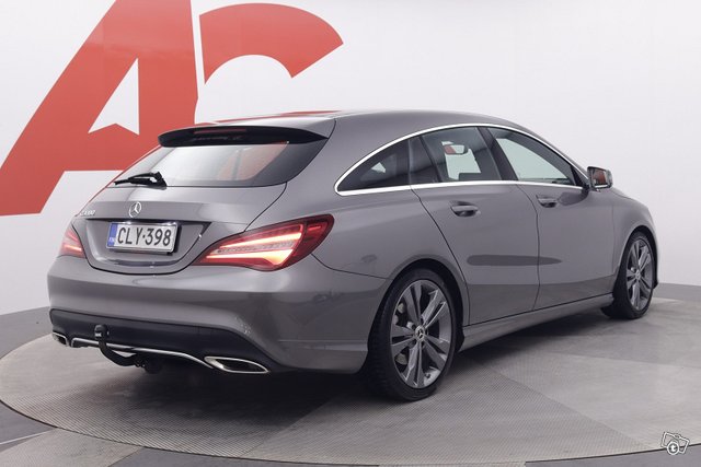 Mercedes-Benz CLA 5