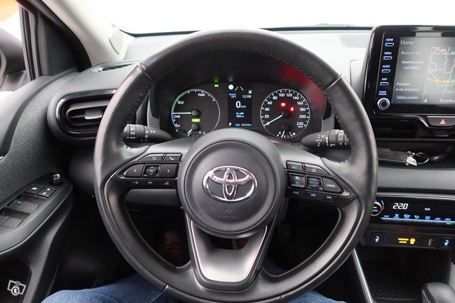 Toyota Yaris 10