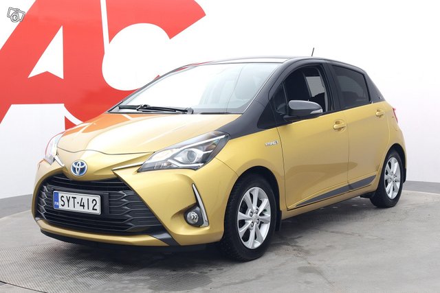 TOYOTA Yaris