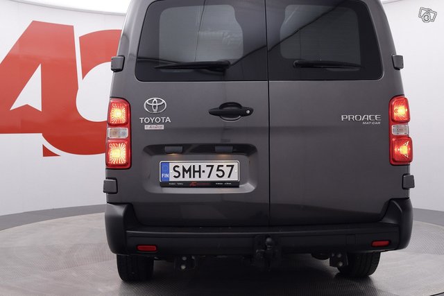 Toyota Proace 4