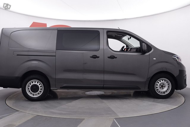 Toyota Proace 6