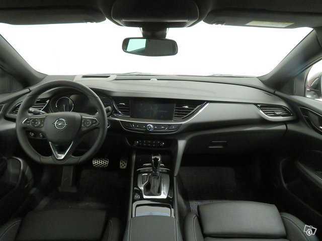 Opel Insignia 13