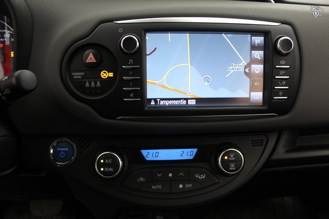 Toyota Yaris 15