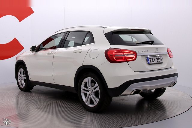 Mercedes-Benz GLA 3