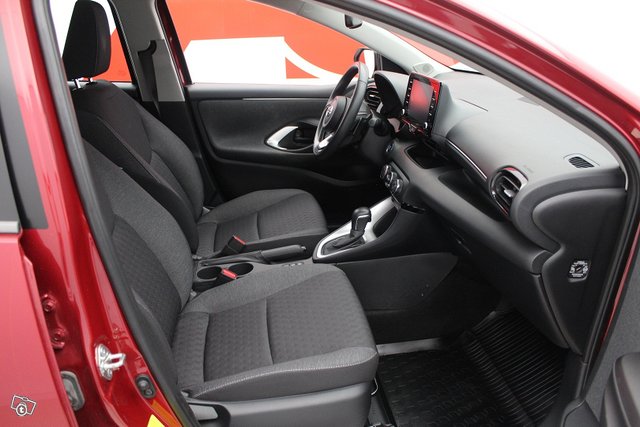Toyota Yaris 17