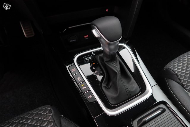 Kia XCeed 16