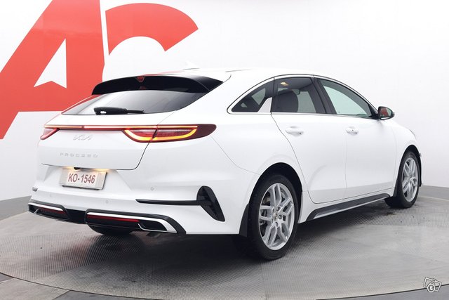 Kia ProCeed 5