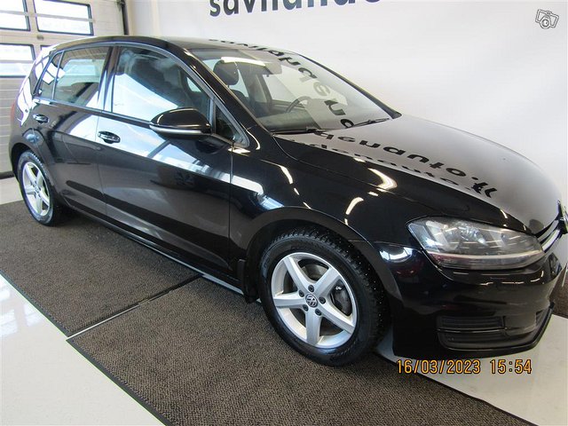 VOLKSWAGEN Golf 2