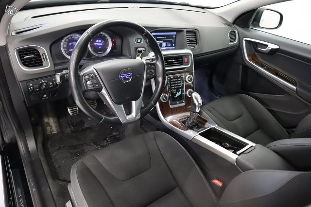 Volvo S60 12