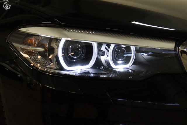 BMW 530e 16