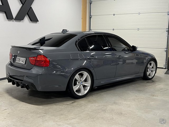 BMW 335 3