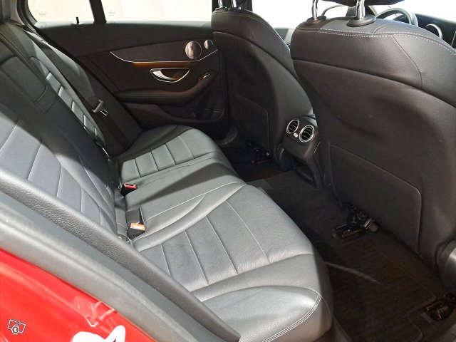 MERCEDES-BENZ C 16