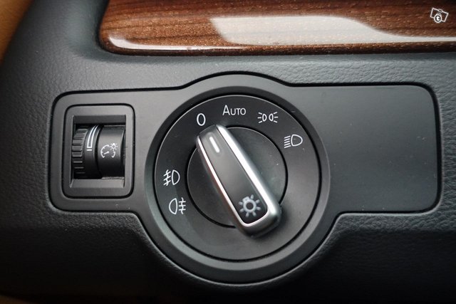 Volkswagen Passat CC 11