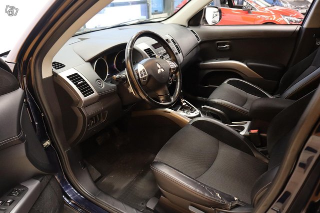 Mitsubishi Outlander 8