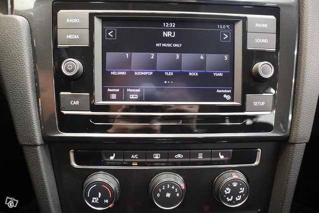 Volkswagen Golf 14