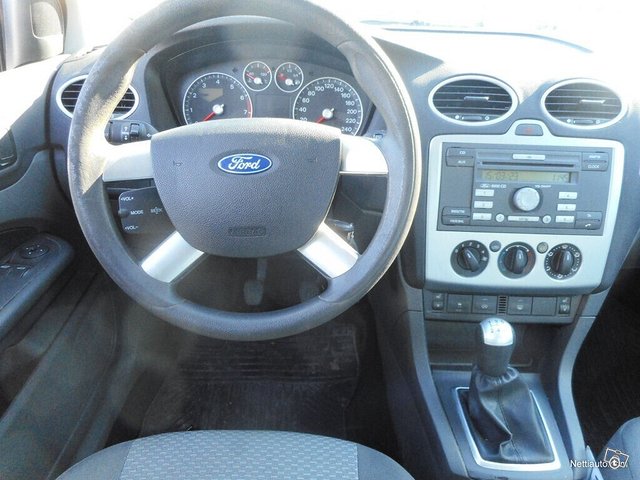 Ford Focus 8