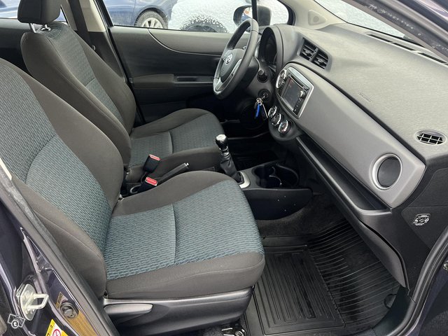 Toyota Yaris 10