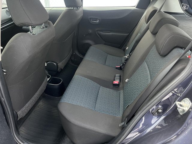 Toyota Yaris 11
