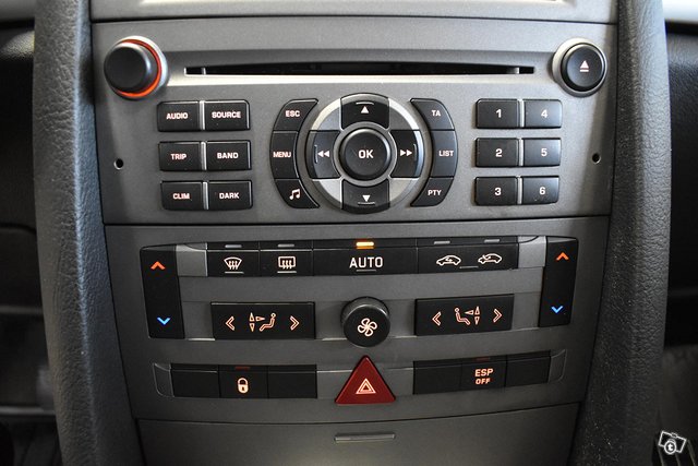 Peugeot 407 16