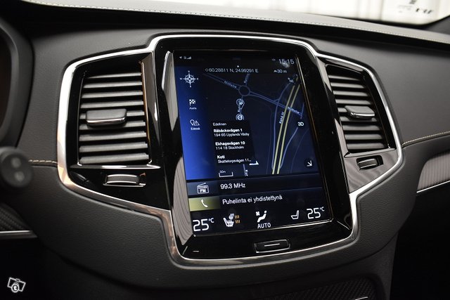 Volvo XC90 24