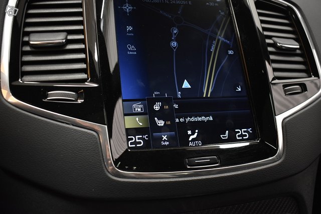 Volvo XC90 25