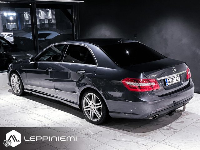 Mercedes-Benz E 12