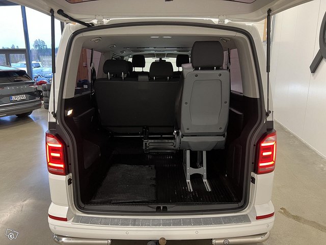 Volkswagen Caravelle 7