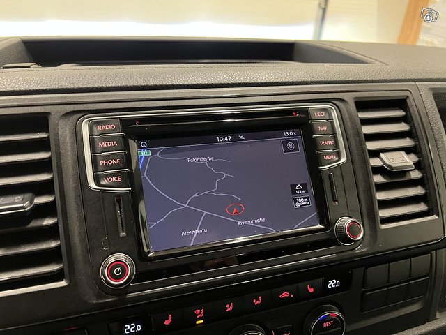 Volkswagen Caravelle 16