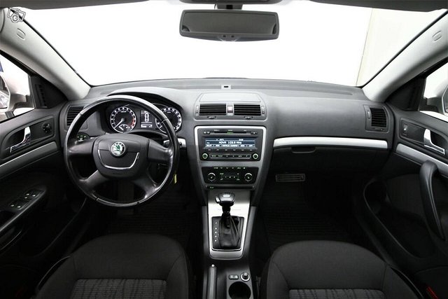 Skoda Octavia 9