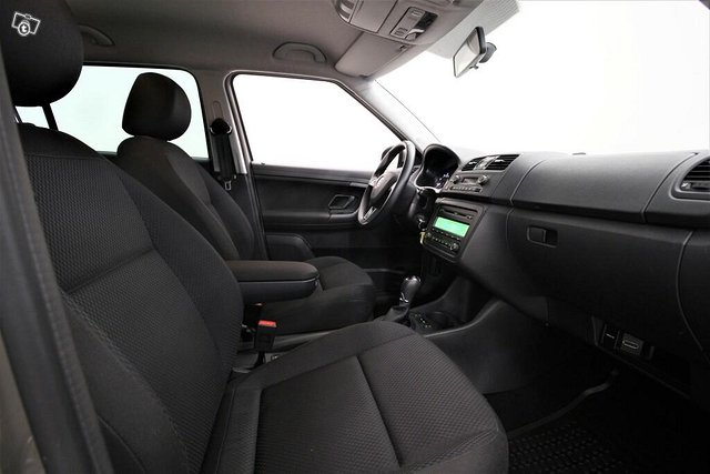 Skoda Fabia 12