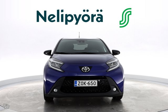 Toyota Aygo X 2