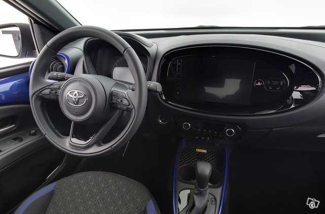 Toyota Aygo X 10