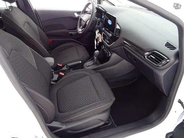 Ford FIESTA 15