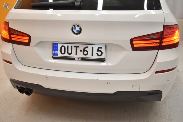 BMW 530 24