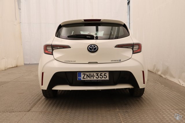 Toyota Corolla 4