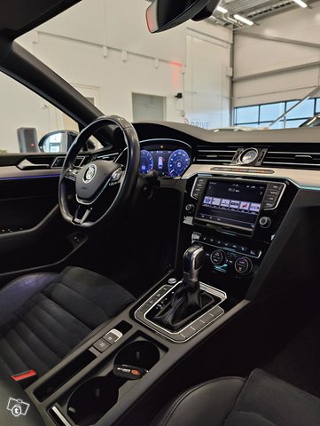 Volkswagen Passat 10
