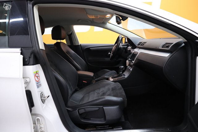 Volkswagen CC 9