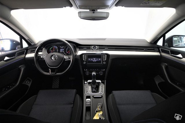 Volkswagen Passat 18