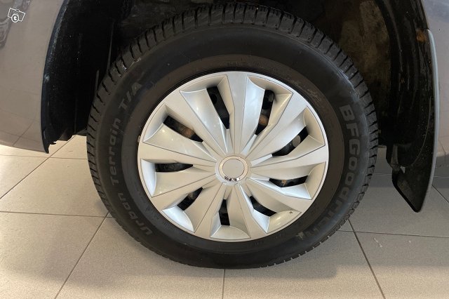 TOYOTA RAV4 11