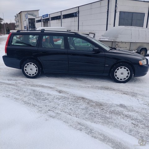 Volvo V70 13