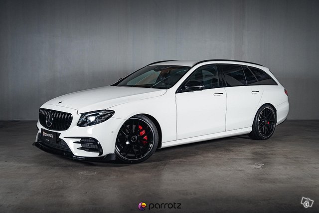 Mercedes-Benz E