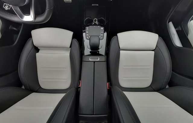 Mercedes-Benz CLA 11