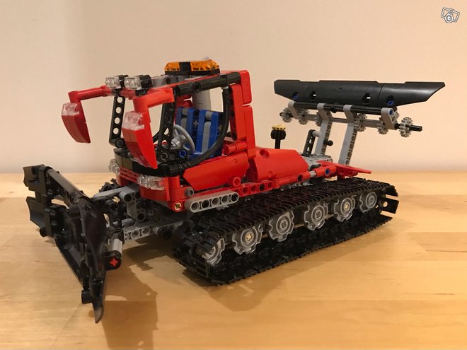 LEGO Technic 8263 Rinnekone, Pelit ja muut...