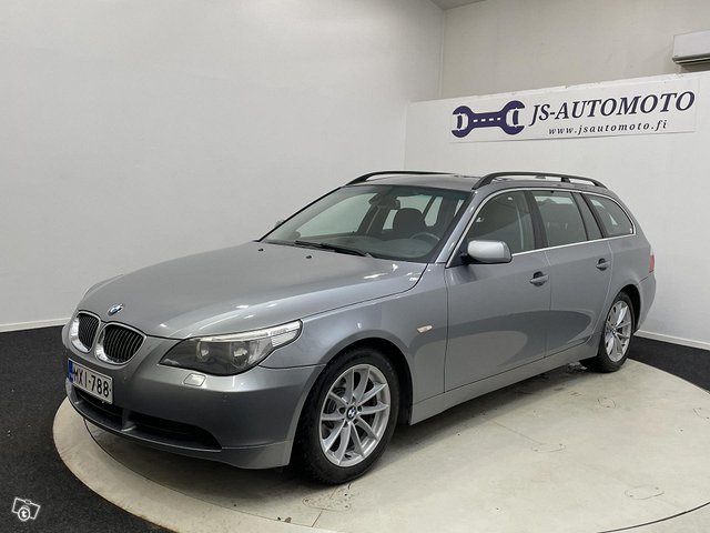 BMW 523 7