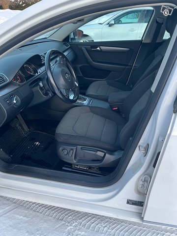 Volkswagen Passat 9