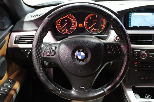 BMW 325 17