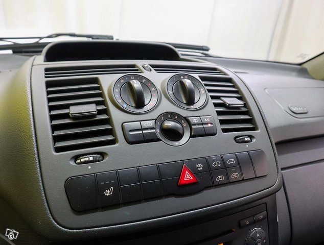 Mercedes-Benz Vito 14